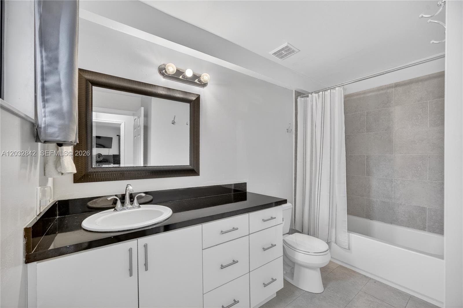 HIDDEN LAKE AT KENDALL - Residential