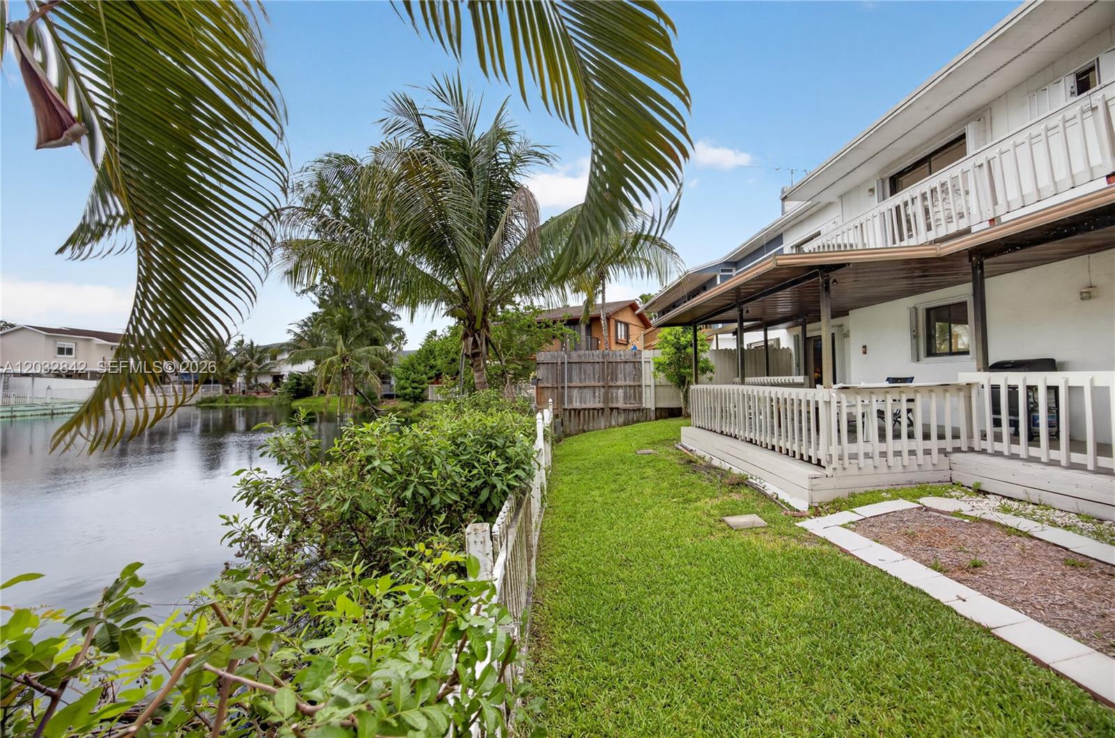 HIDDEN LAKE AT KENDALL - Residential