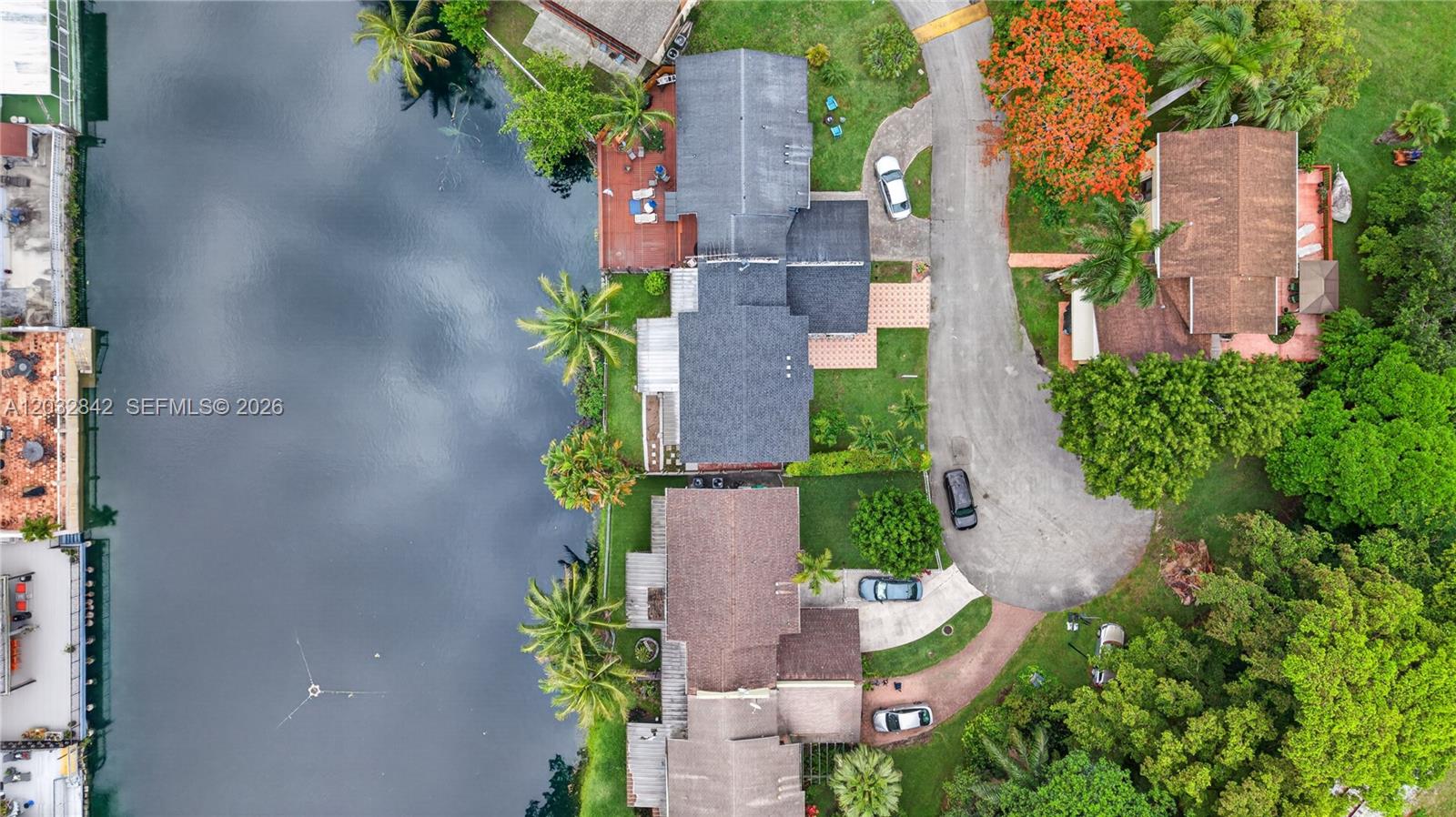 HIDDEN LAKE AT KENDALL - Residential