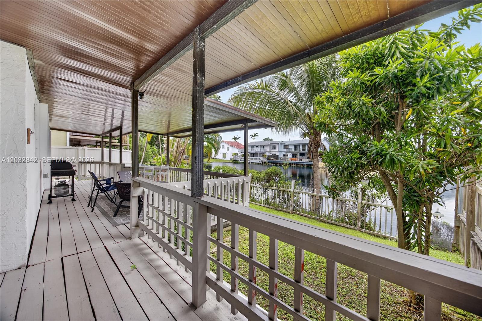 HIDDEN LAKE AT KENDALL - Residential