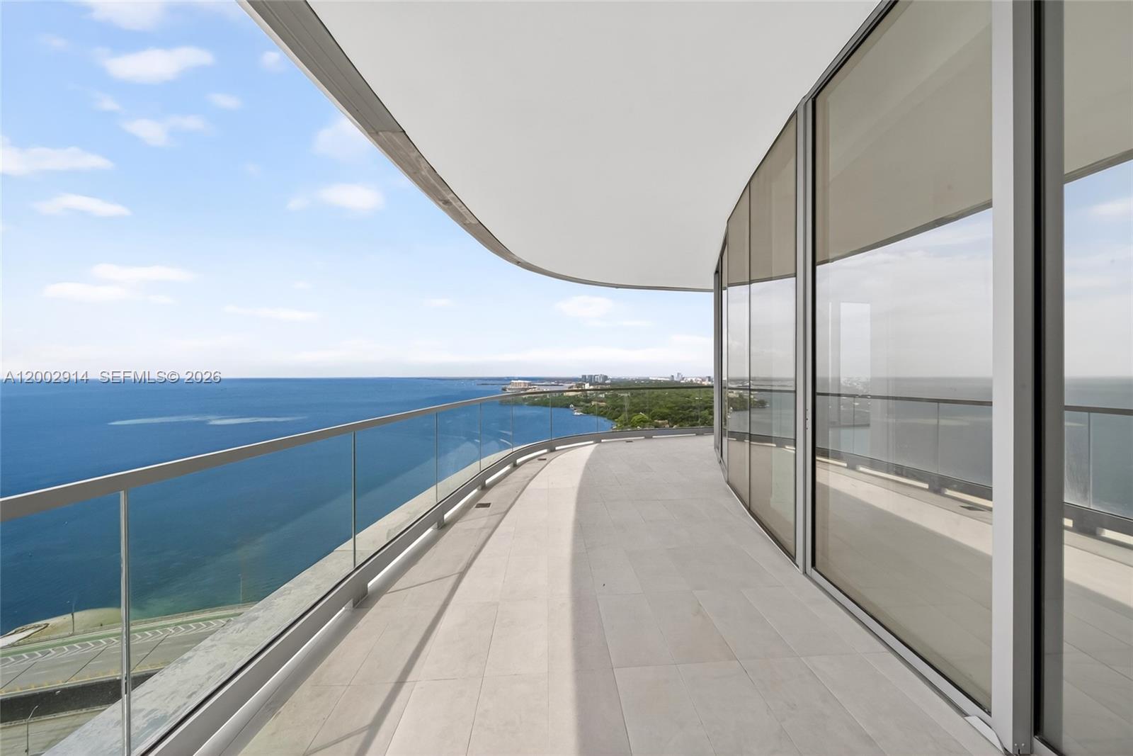 Una Residences - Residential