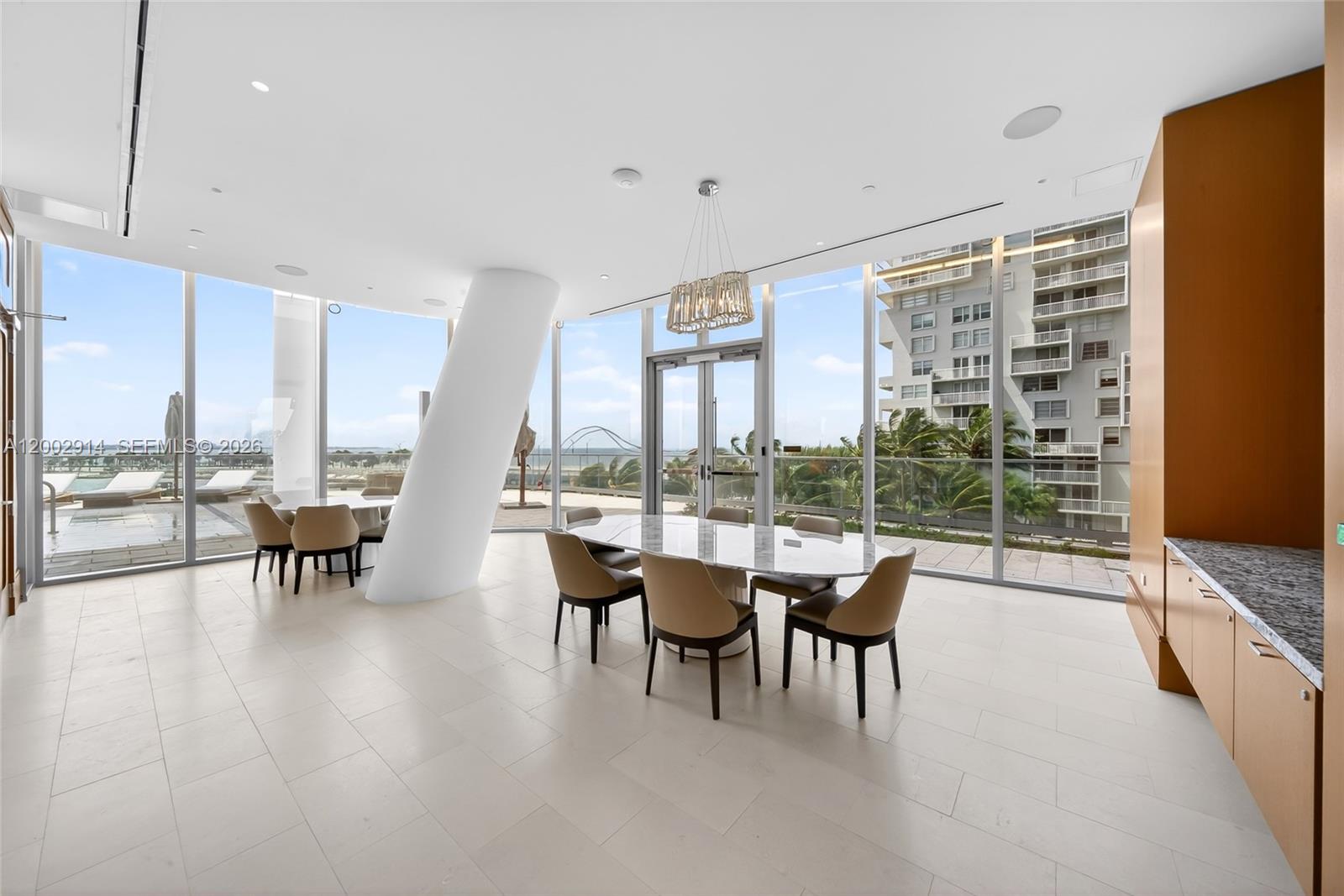 Una Residences - Residential