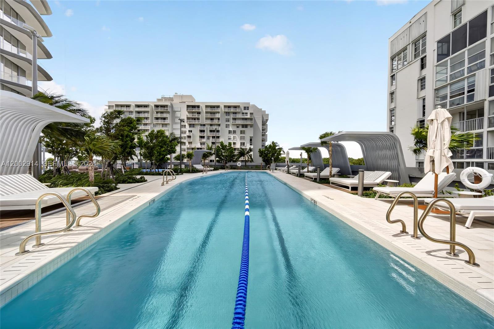 Una Residences - Residential