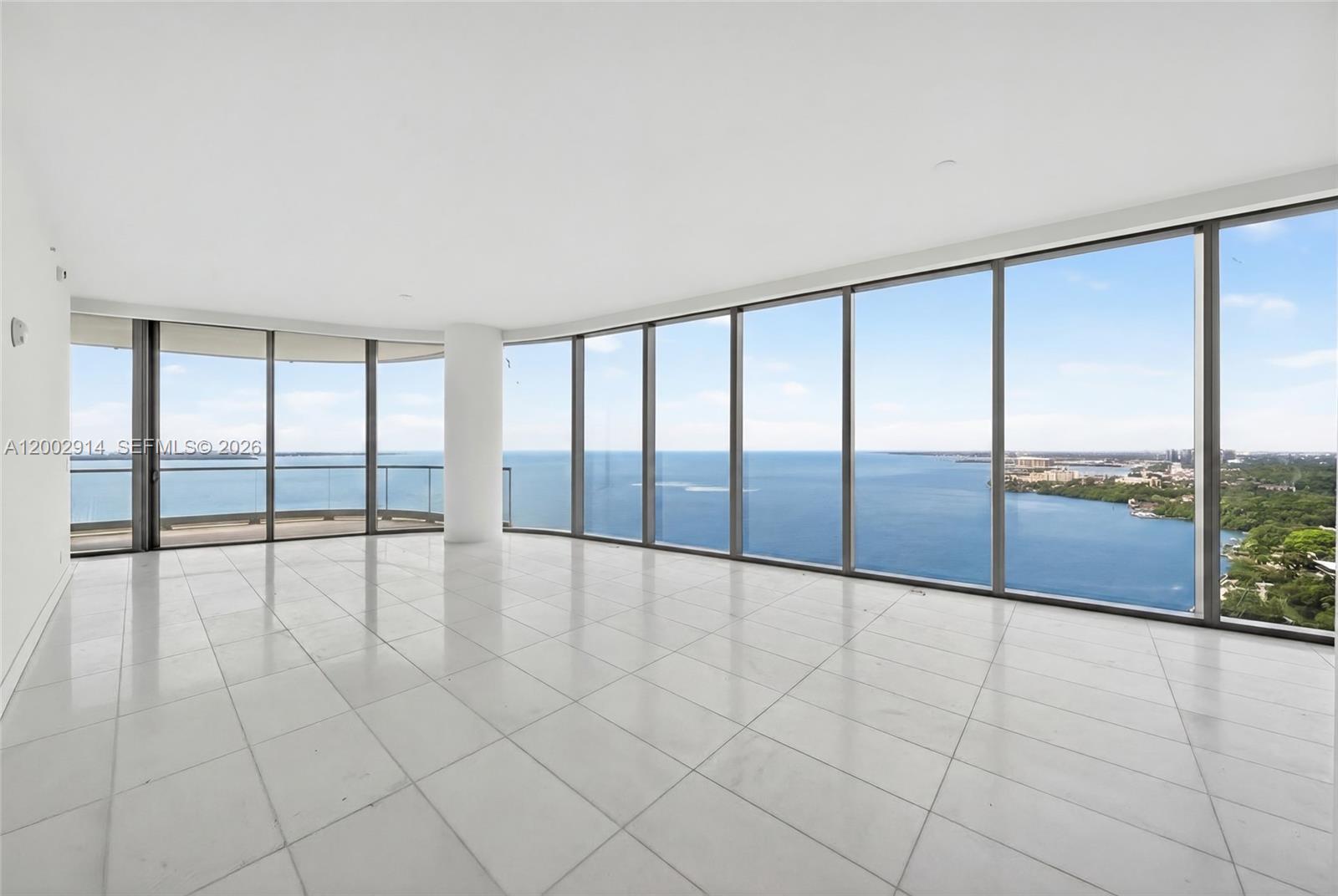 Una Residences - Residential