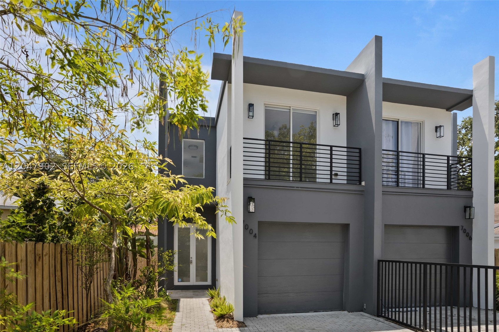 BAYWOOD - Residential
