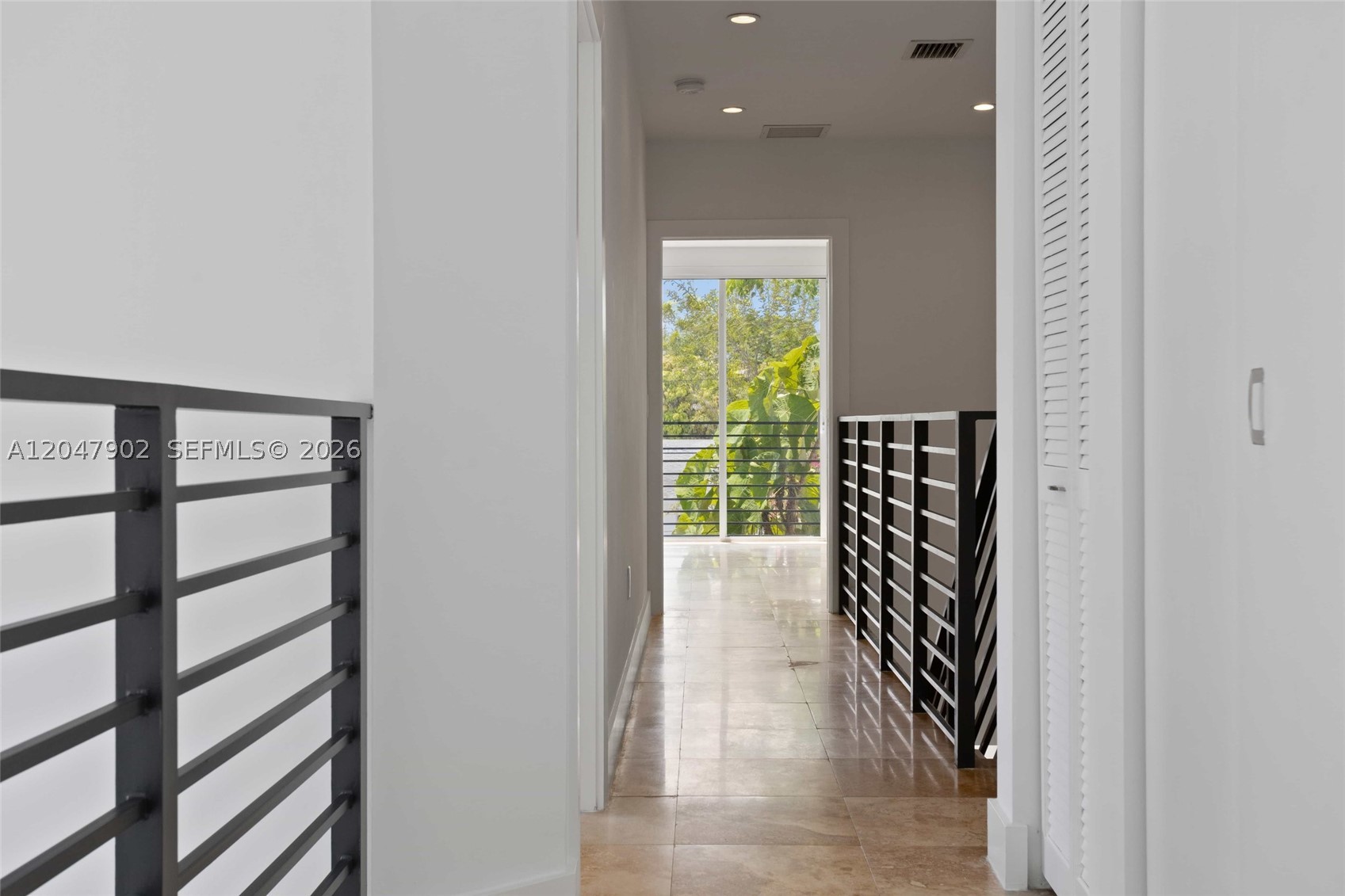 BAYWOOD - Residential