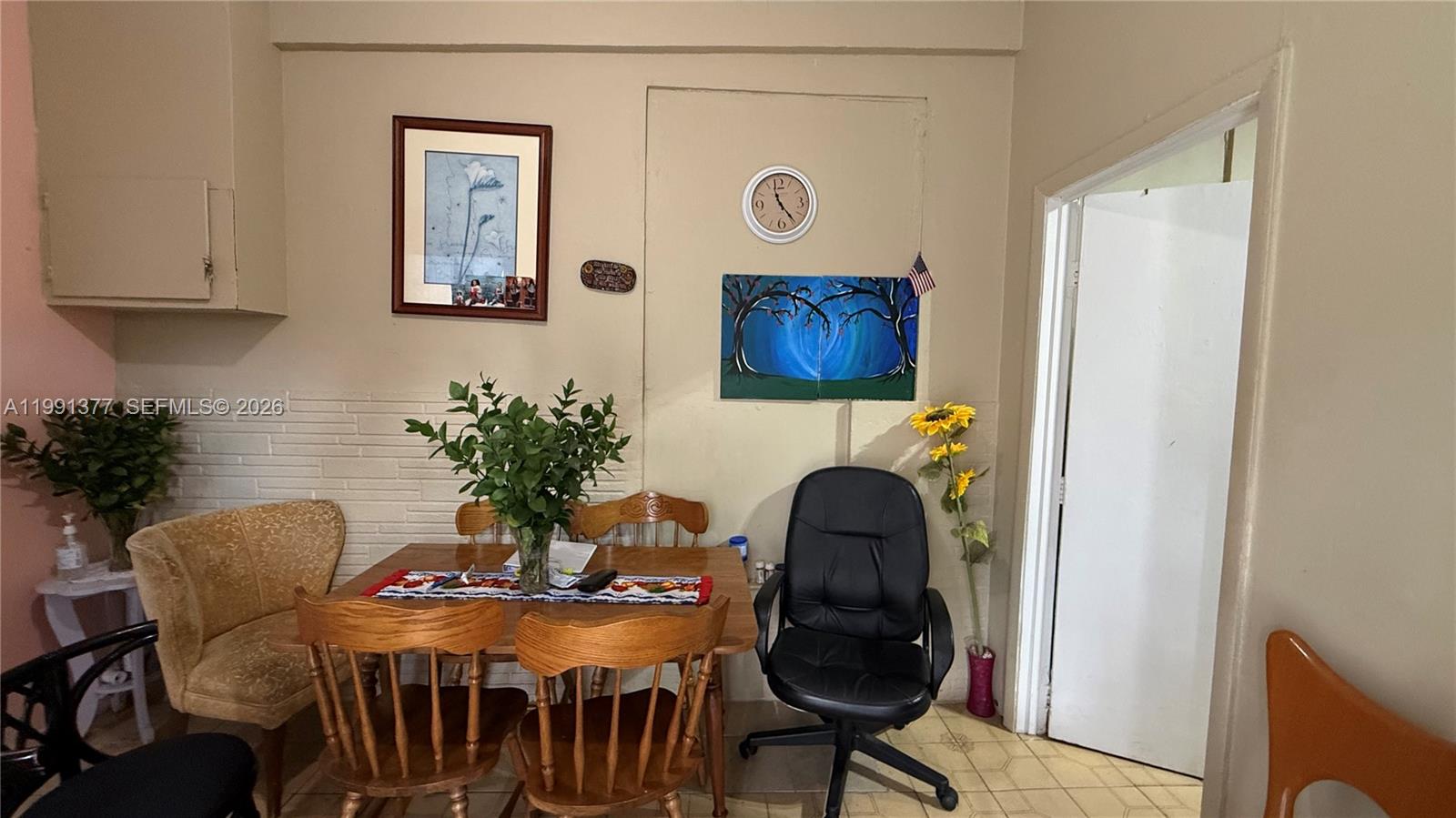 AVOCADO ESTATES - Residential