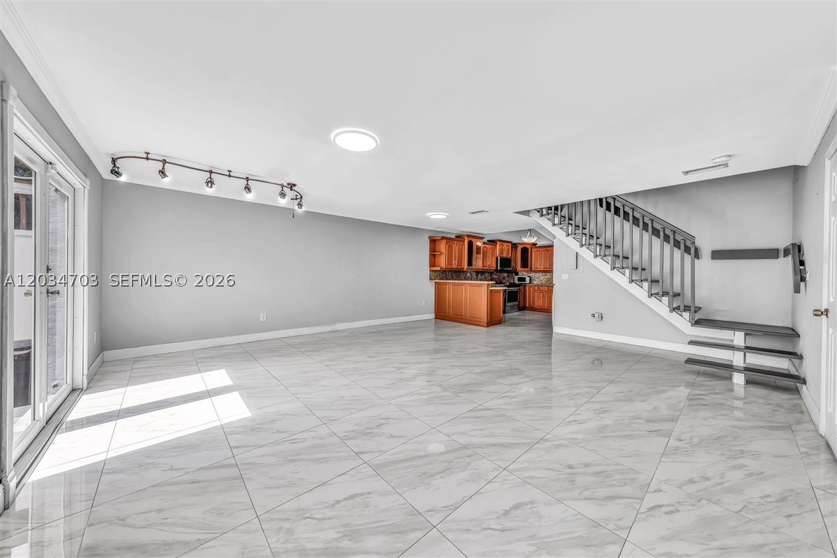 ALAMEDA BY THE LAKE - Residential
