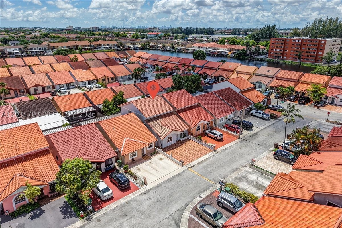 ALAMEDA BY THE LAKE - Residential