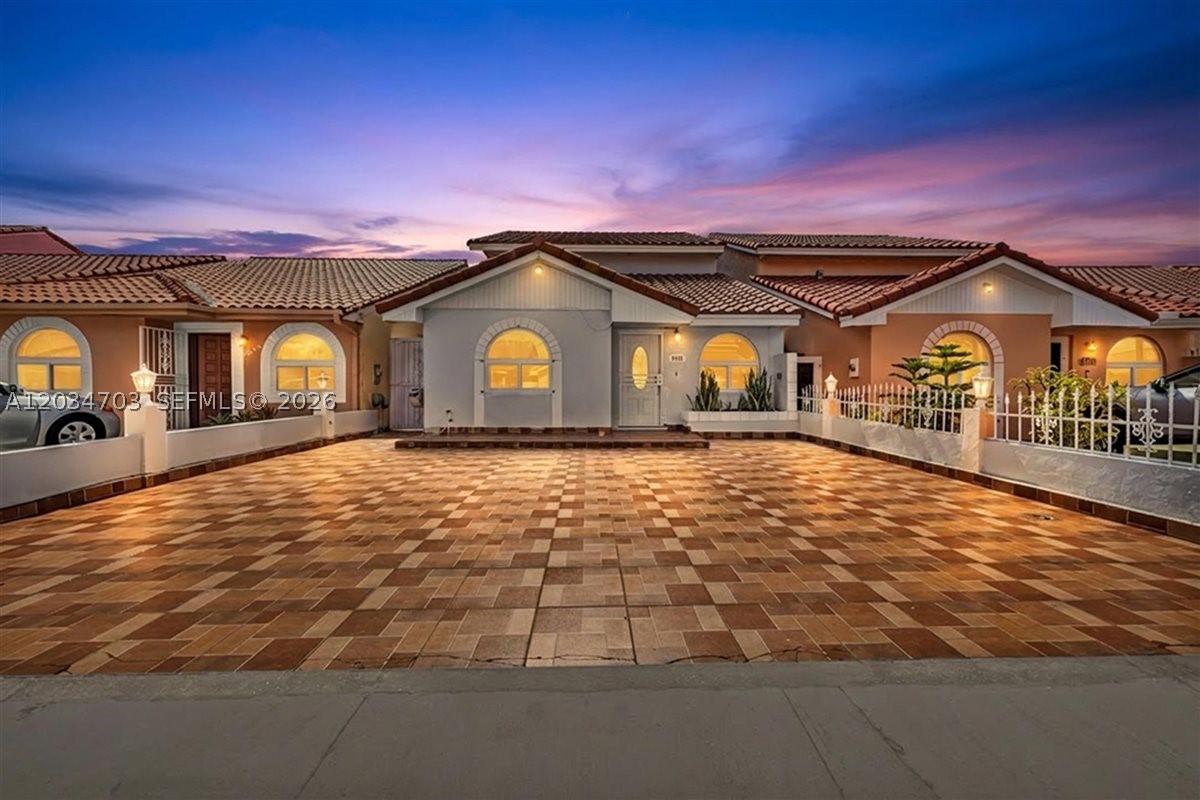 ALAMEDA BY THE LAKE - Residential