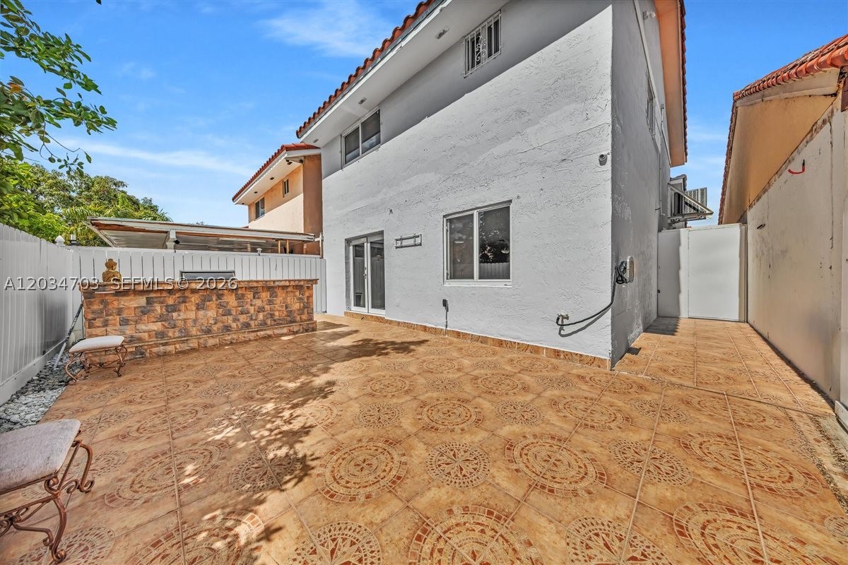 ALAMEDA BY THE LAKE - Residential