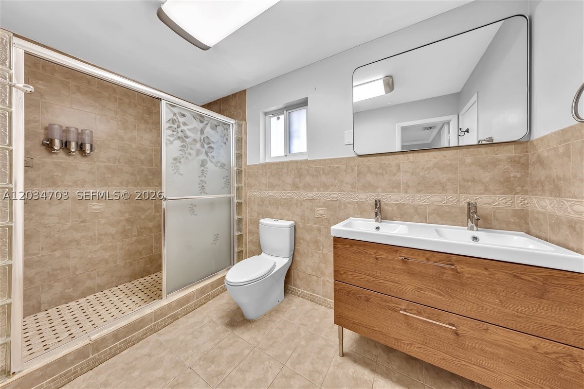 ALAMEDA BY THE LAKE - Residential