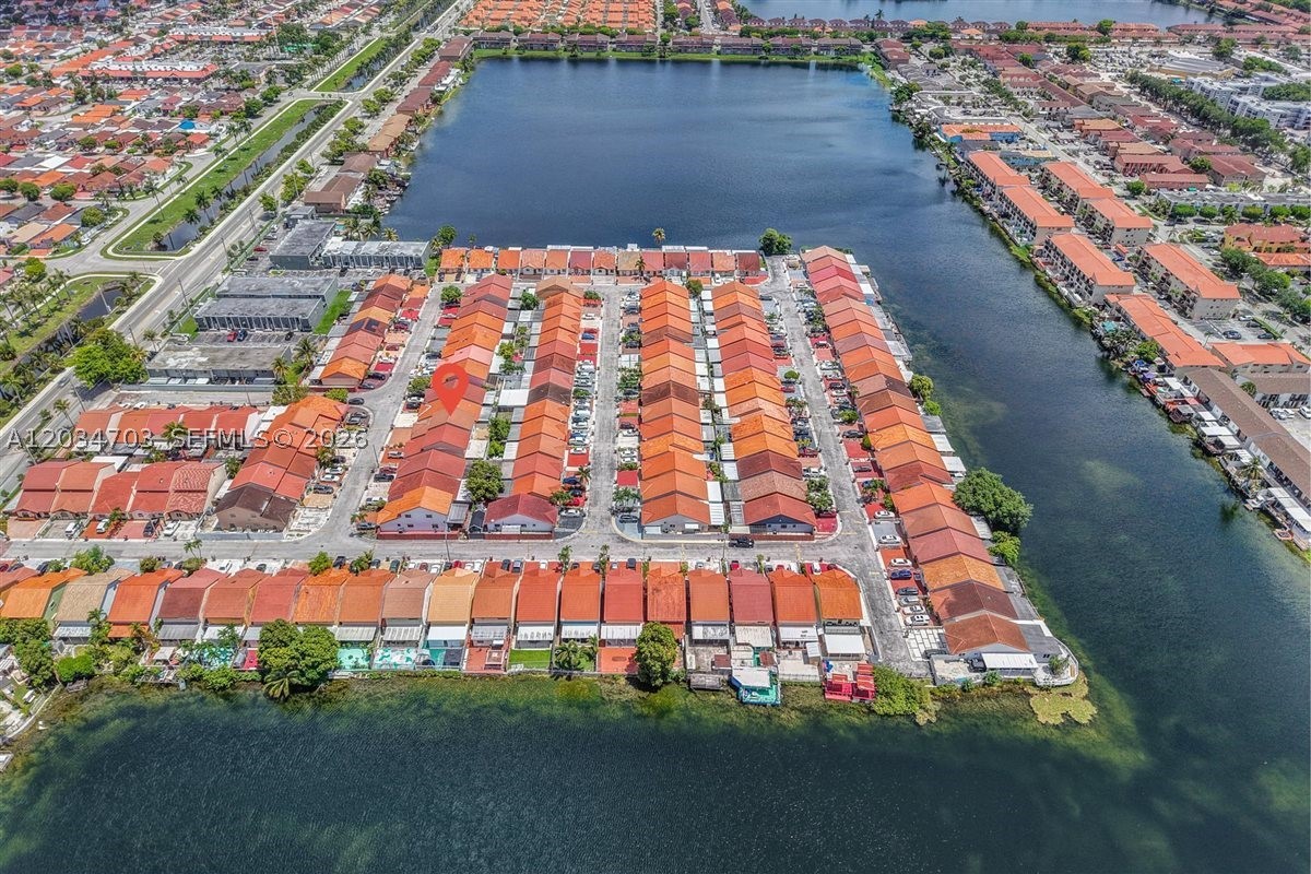 ALAMEDA BY THE LAKE - Residential