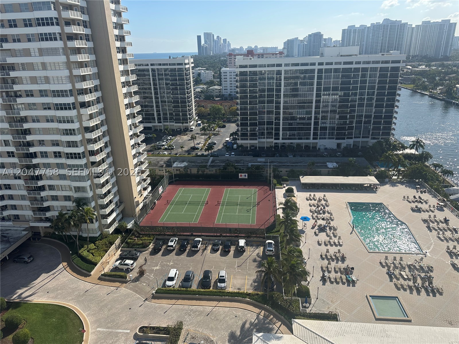 HEMISPHERES CONDO - Residential Lease