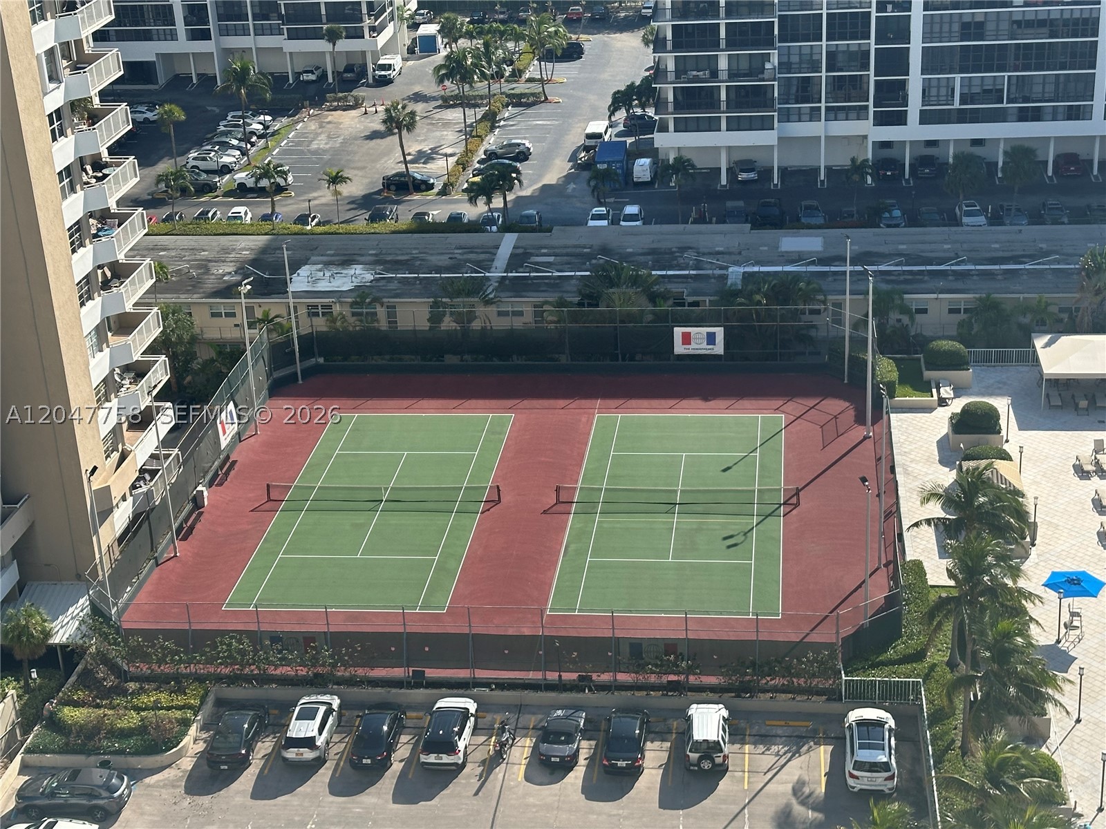 HEMISPHERES CONDO - Residential Lease