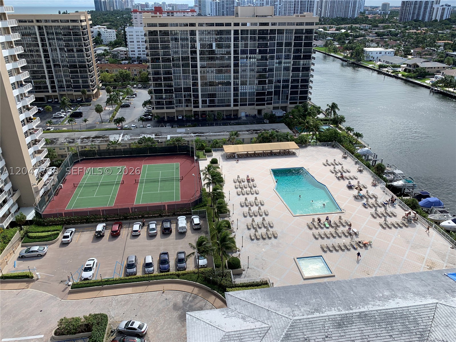 HEMISPHERES CONDO - Residential Lease