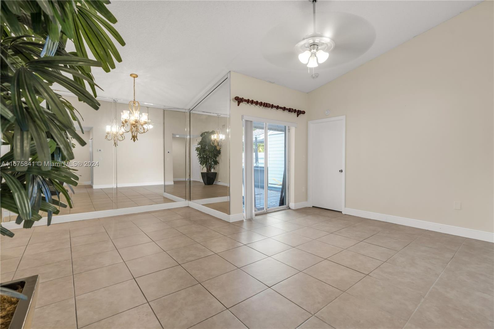 VILG HOMES COUNTRY WALK C - Residential
