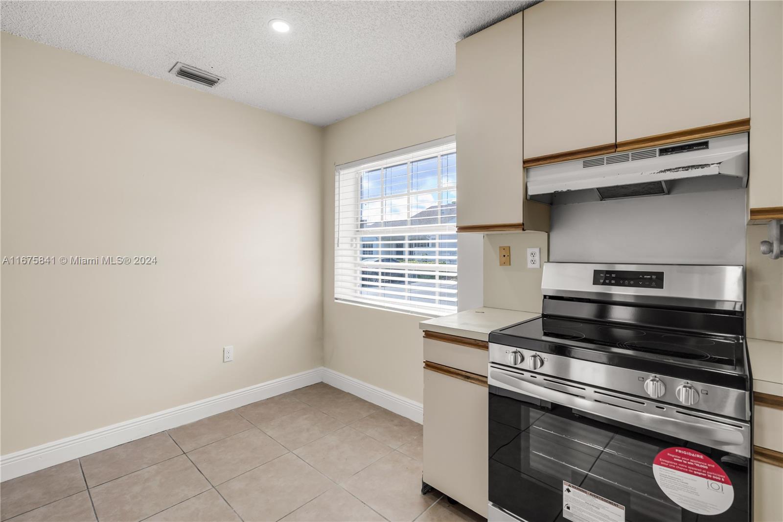 VILG HOMES COUNTRY WALK C - Residential