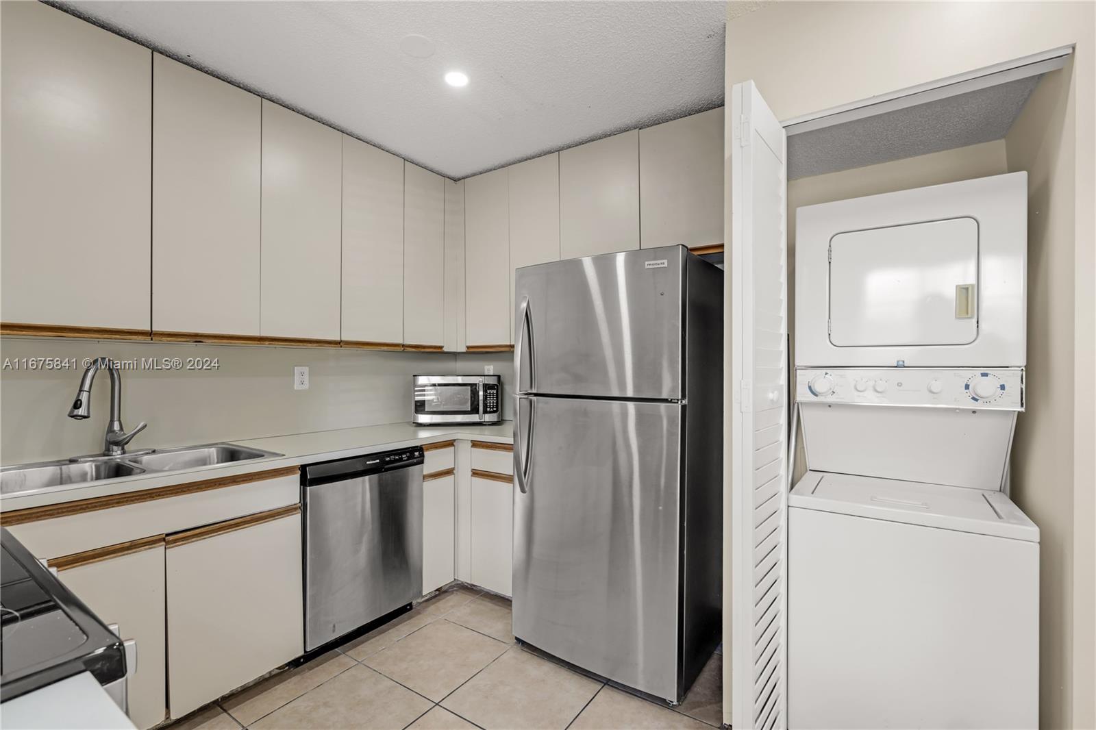 VILG HOMES COUNTRY WALK C - Residential