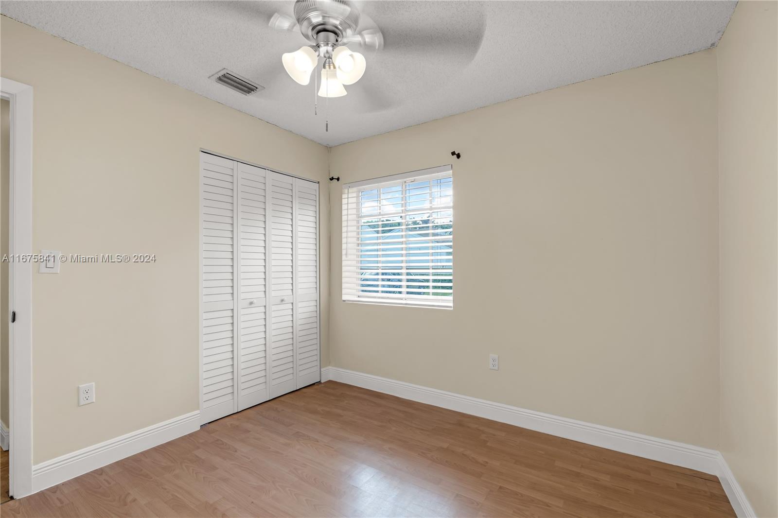 VILG HOMES COUNTRY WALK C - Residential