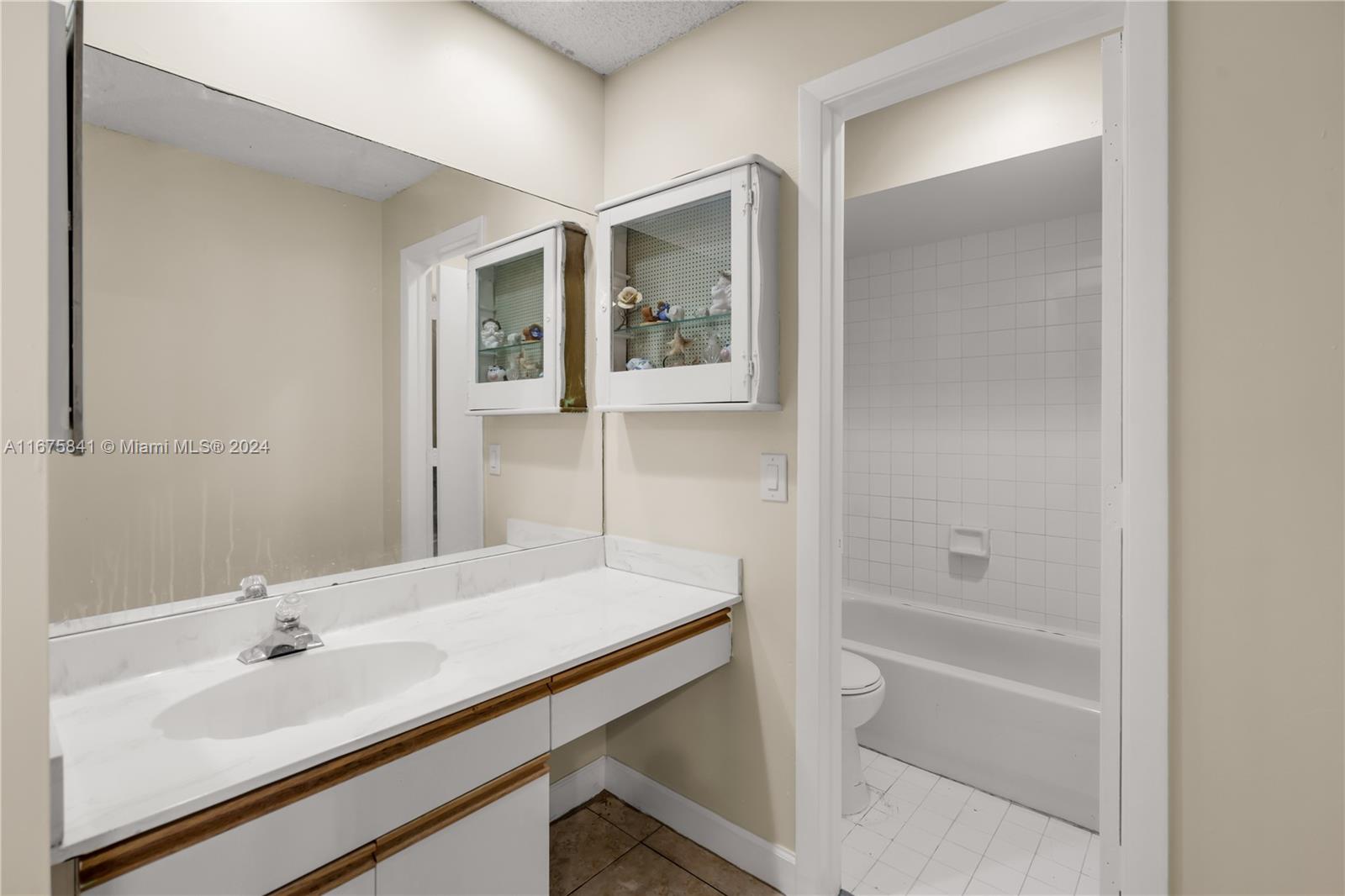 VILG HOMES COUNTRY WALK C - Residential