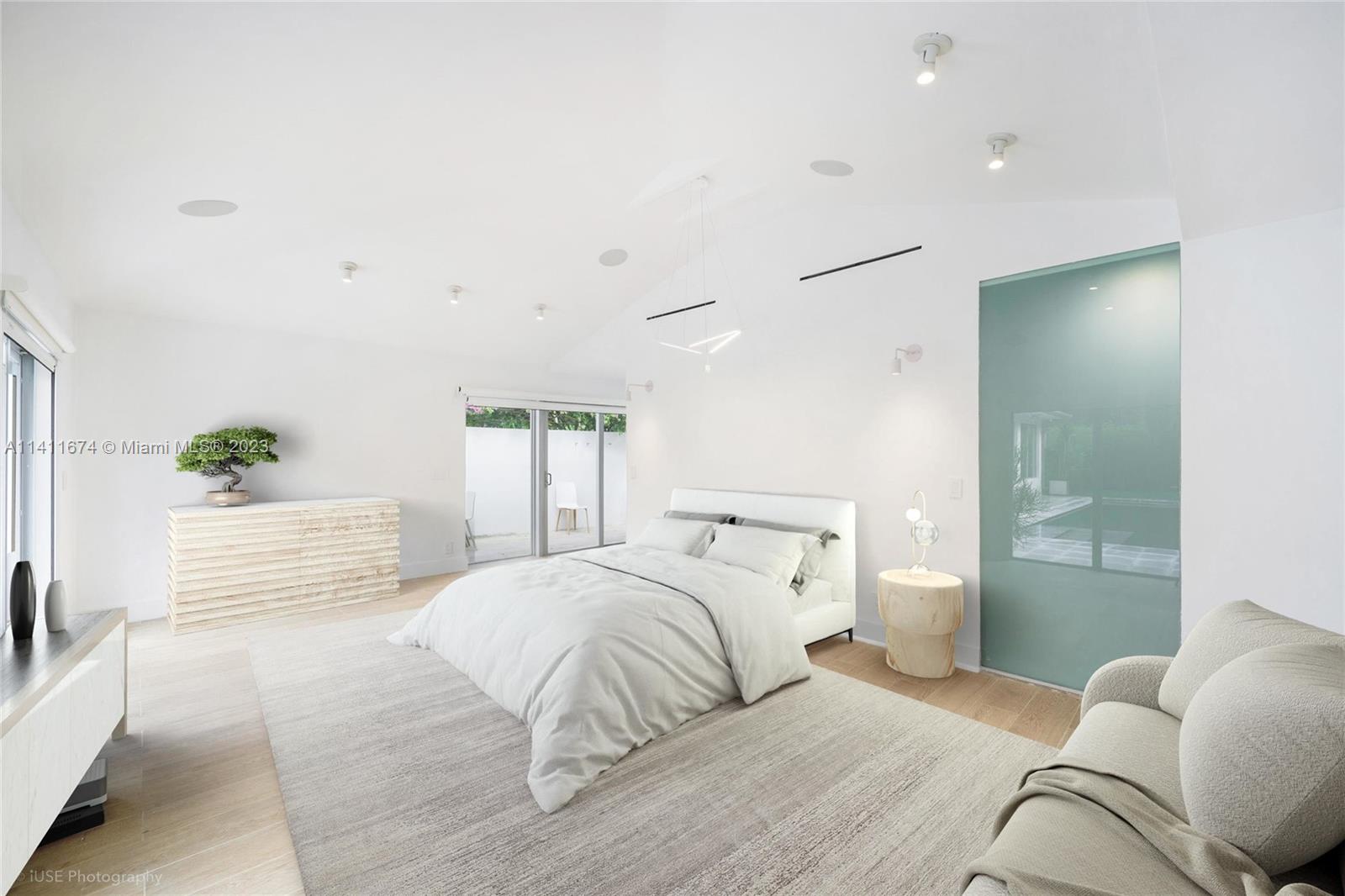 PARK PLAZA - Residential Lease