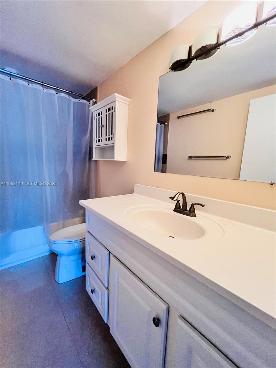 OLYMPUS CONDO PHASE - Residential