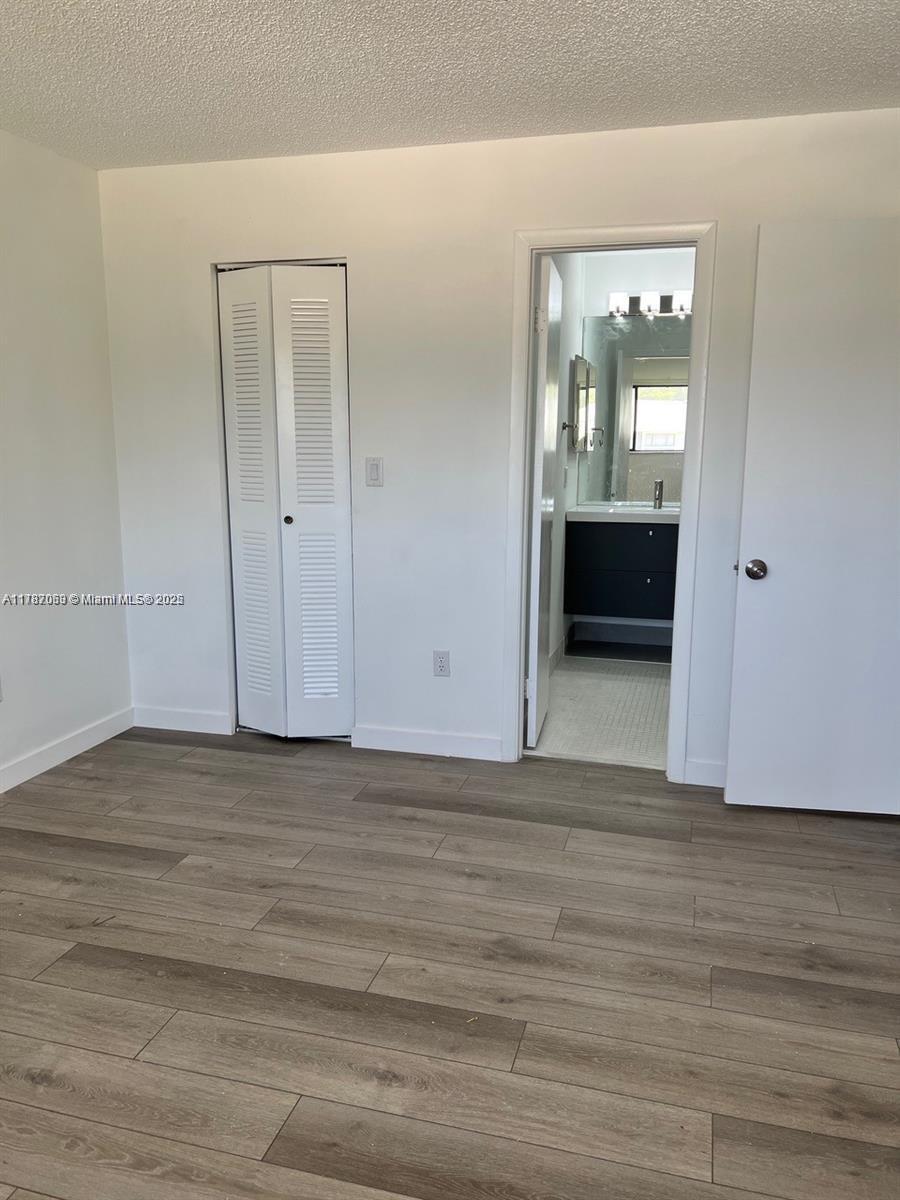 LAKEVIEW AT THE HAMMOCKS - Residential Lease