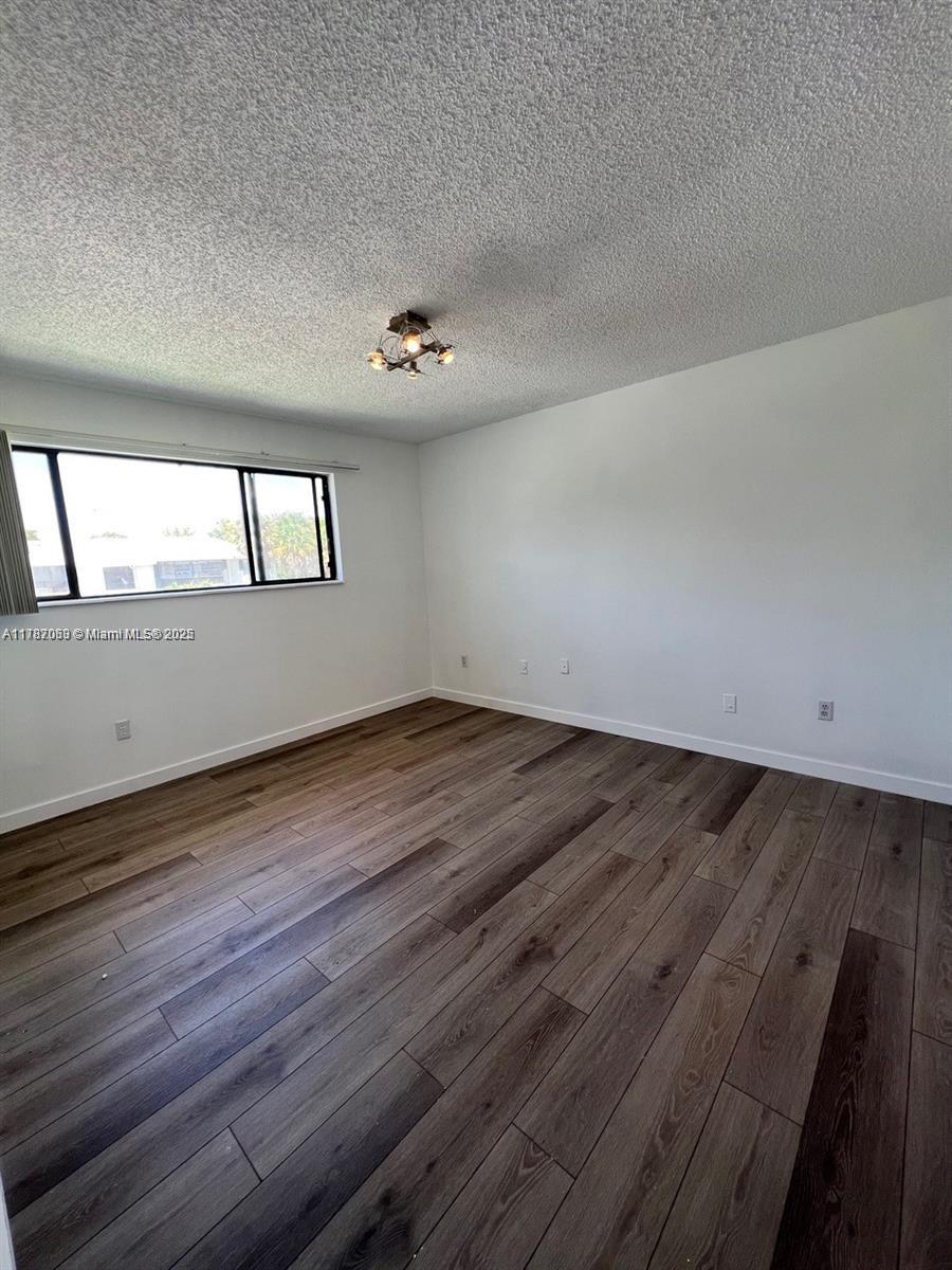 LAKEVIEW AT THE HAMMOCKS - Residential Lease
