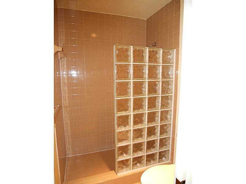 PALM-AIRE VILLAGE - Residential Lease