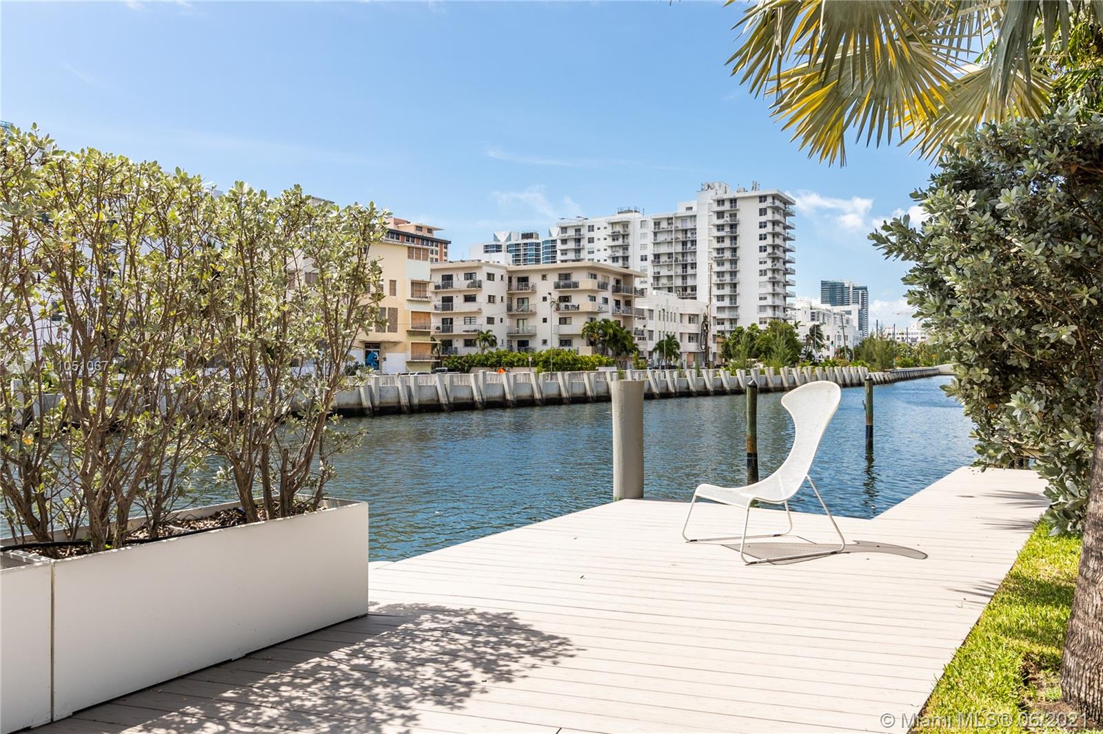 FLAMINGO TERRACE SUB - Residential