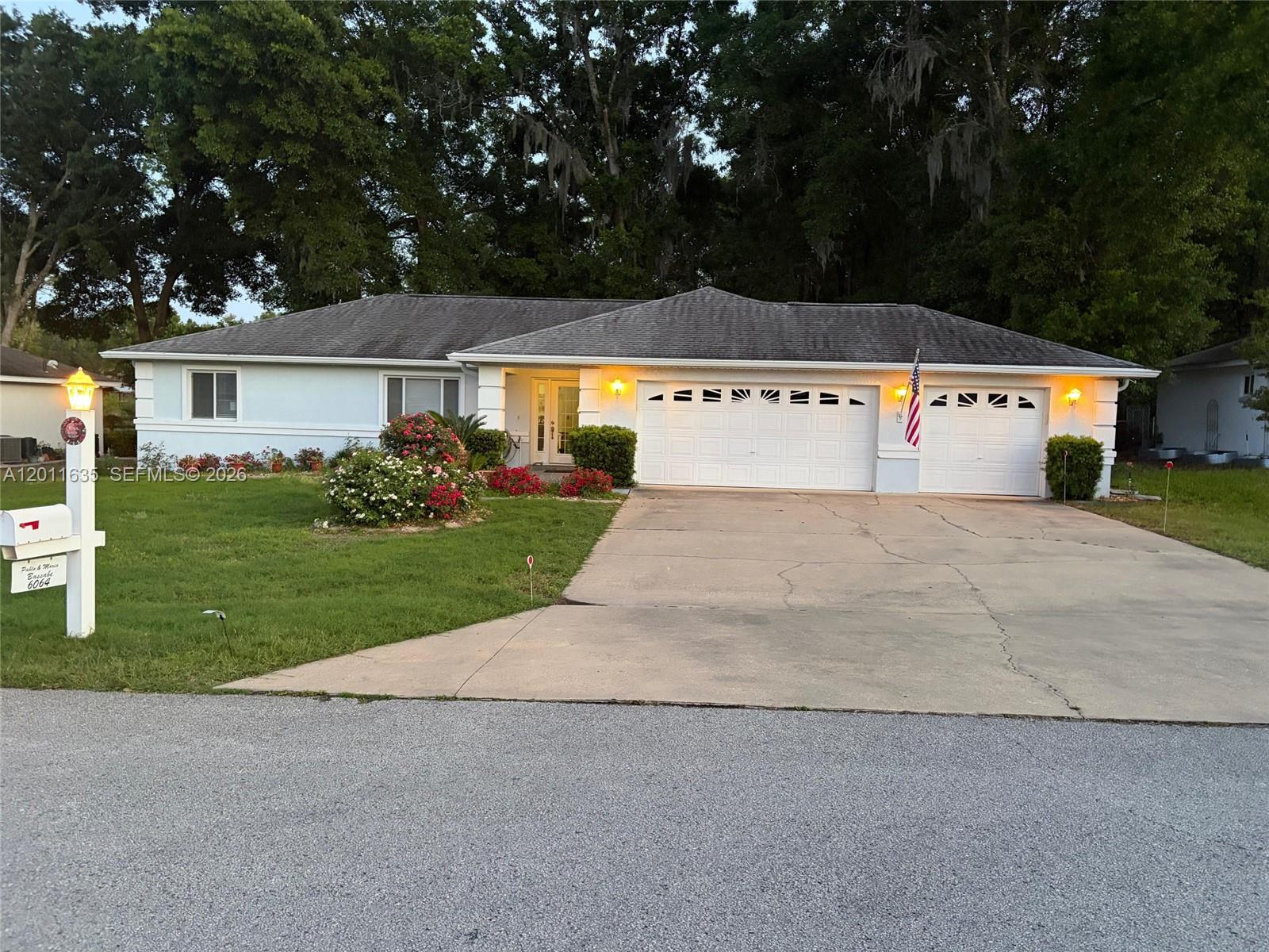 WELCOME TO THIS AMAZING OPPORTUNITY, JUST REDUCED, THE LOWEST PRICED HOME WITH 3 BEDROOMS, 2 BATHROOMS, 3 CAR GARAGE AND A SPACIOUS ENCLOSED AC LANAI AT ONLY $239K. LOCATED IN THE QUIET, ESTABLISHED NEIGHBORHOOD OF CHERRYWOOD ESTATES IN OCALA, A 55+ COMMUNITY WITH LOTS OF AMENITIES SUCH AS CLUBHOUSE, GYM, POOL, POOLTABLES AND MUCH MORE.  THIS PROPERTY COMES WITH A LARGE LOT WITH OVER 10,000 SQUARE FEET. IT FEELS LIKE YOU OWN A PORTION OF THE FOREST AS YOU STEP OUT TO THE BACKYARD. BUILT IN 2002 WITH 2,990 OF CONSTRUCTION SQ. FT., AND 1,961 SQ. FT. UNDER AC. ROOF RE-DONE WITH PERMITS 6 YEARS & 8 MONTHS AGO. BLOCK CONSTRUCTIONS. FLOORINGS ARE PORCELAIN TILE AND WOOD LAMINATE.