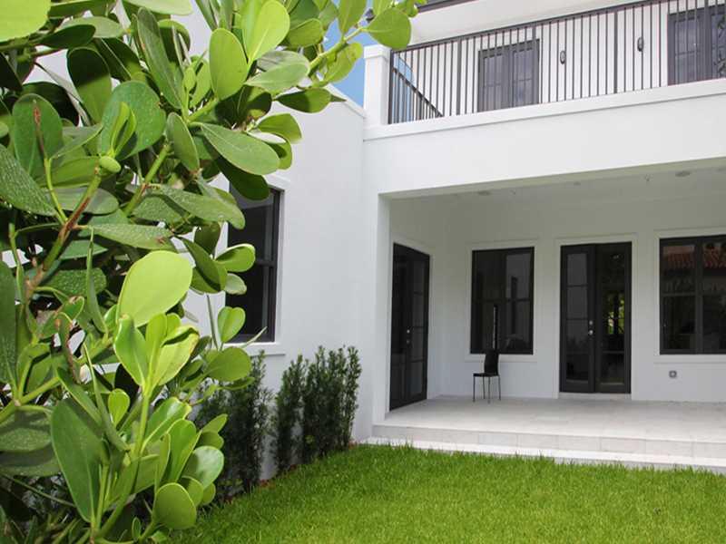 Coconut Grove Sec 1 - Residential
