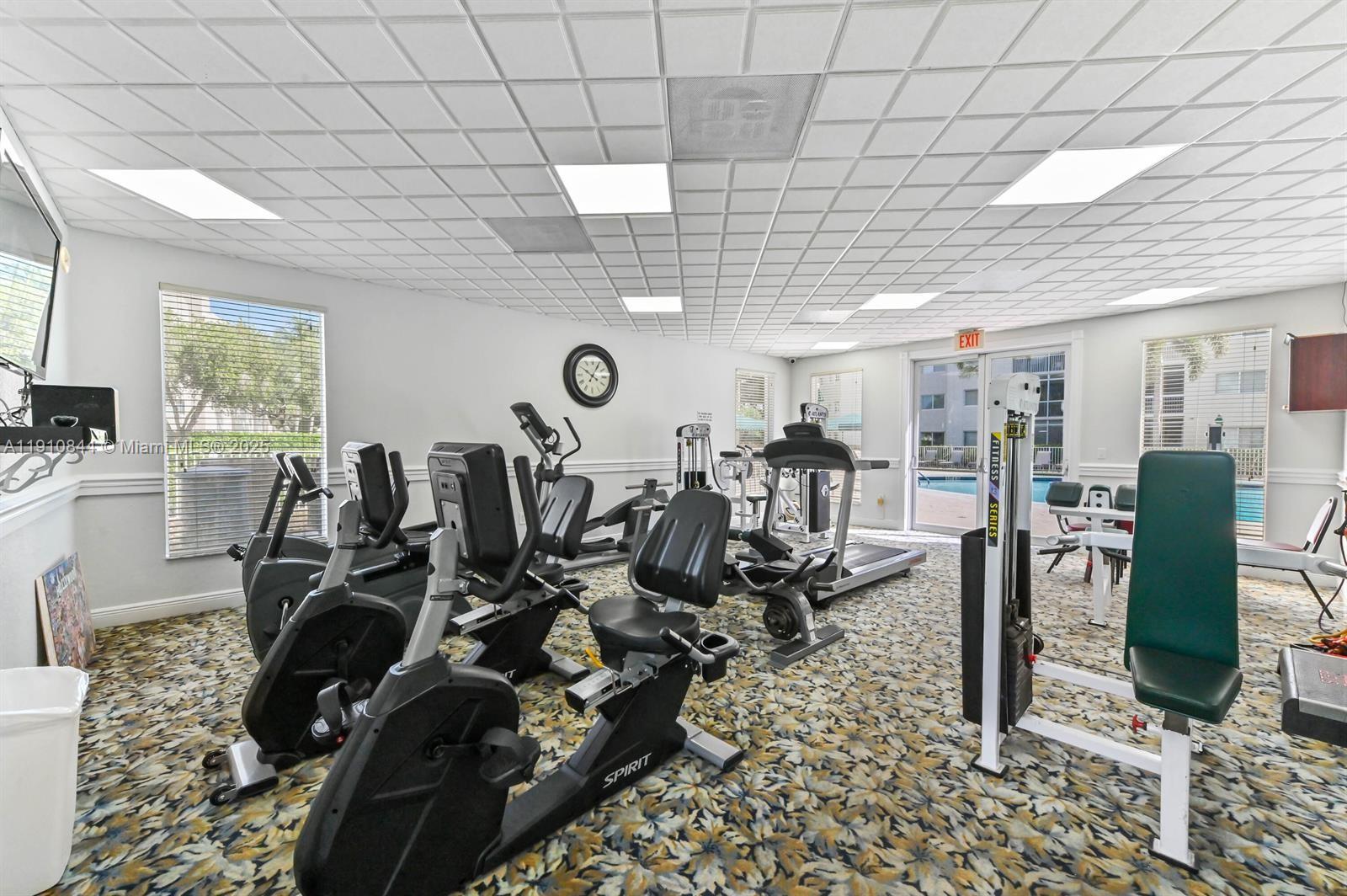 SOUTHAMPTON CONDOMINIUM J - Residential