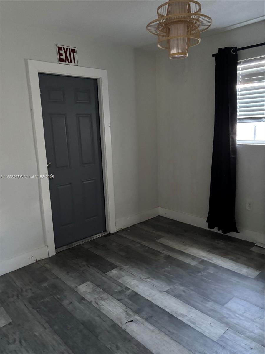 DRIFTWOOD PLAZA - Residential