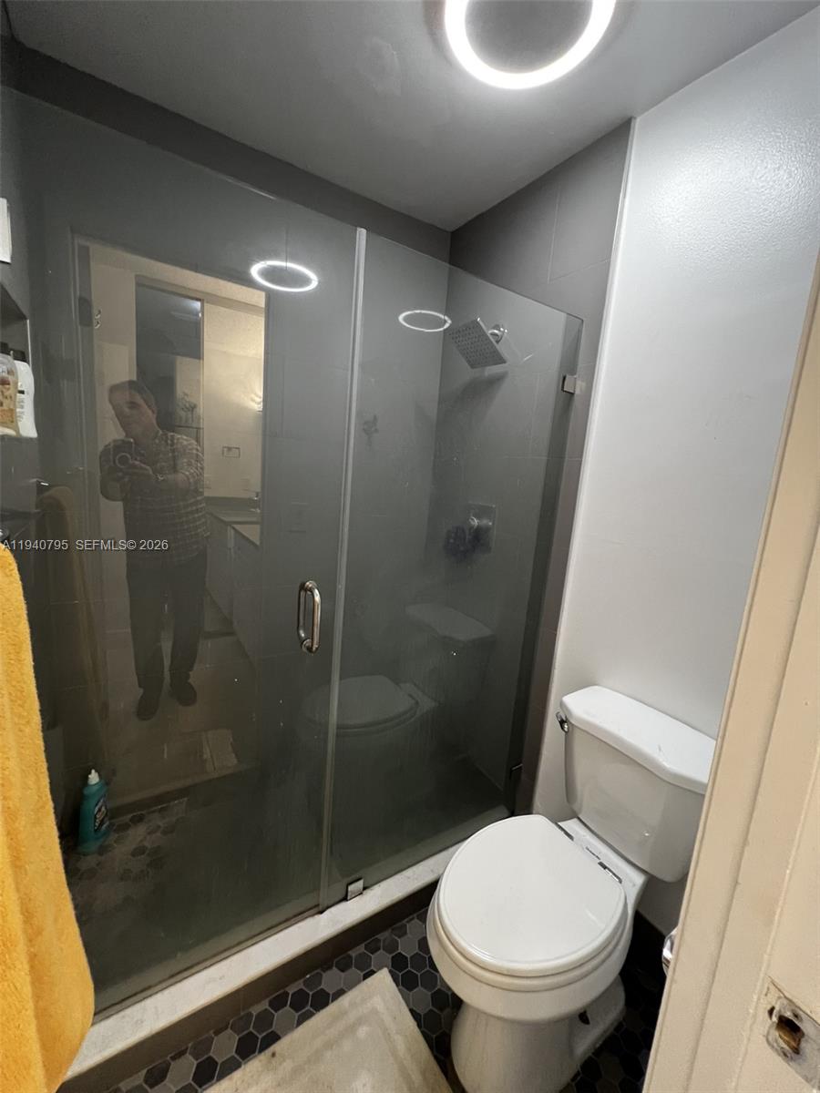 TARTAN COCONUT CREEK PHAS - Residential