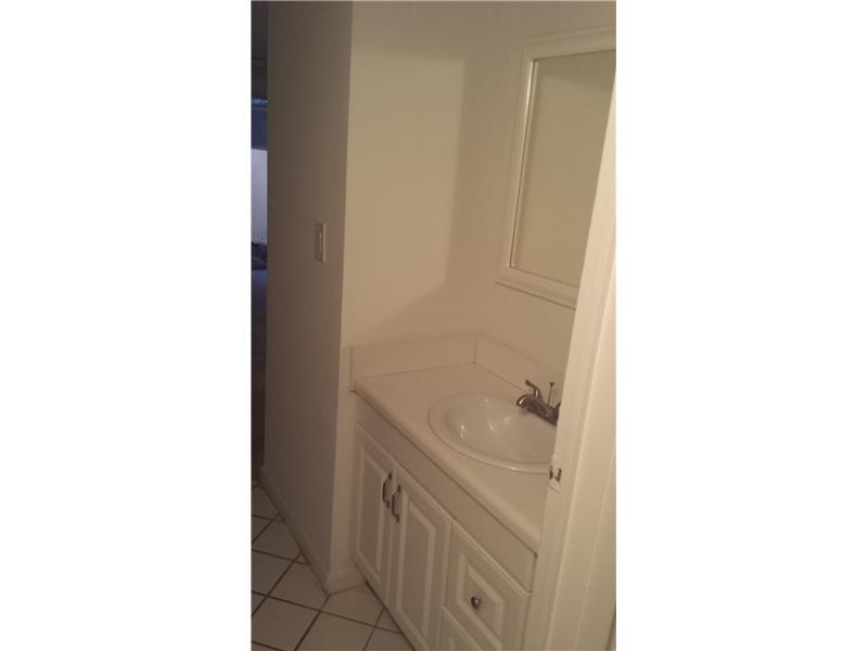 BONAVENTURE TOWNHOWNHOUSE - Residential Lease