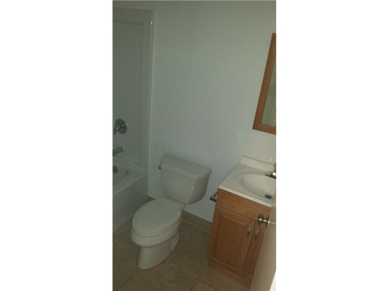 BONAVENTURE TOWNHOWNHOUSE - Residential Lease