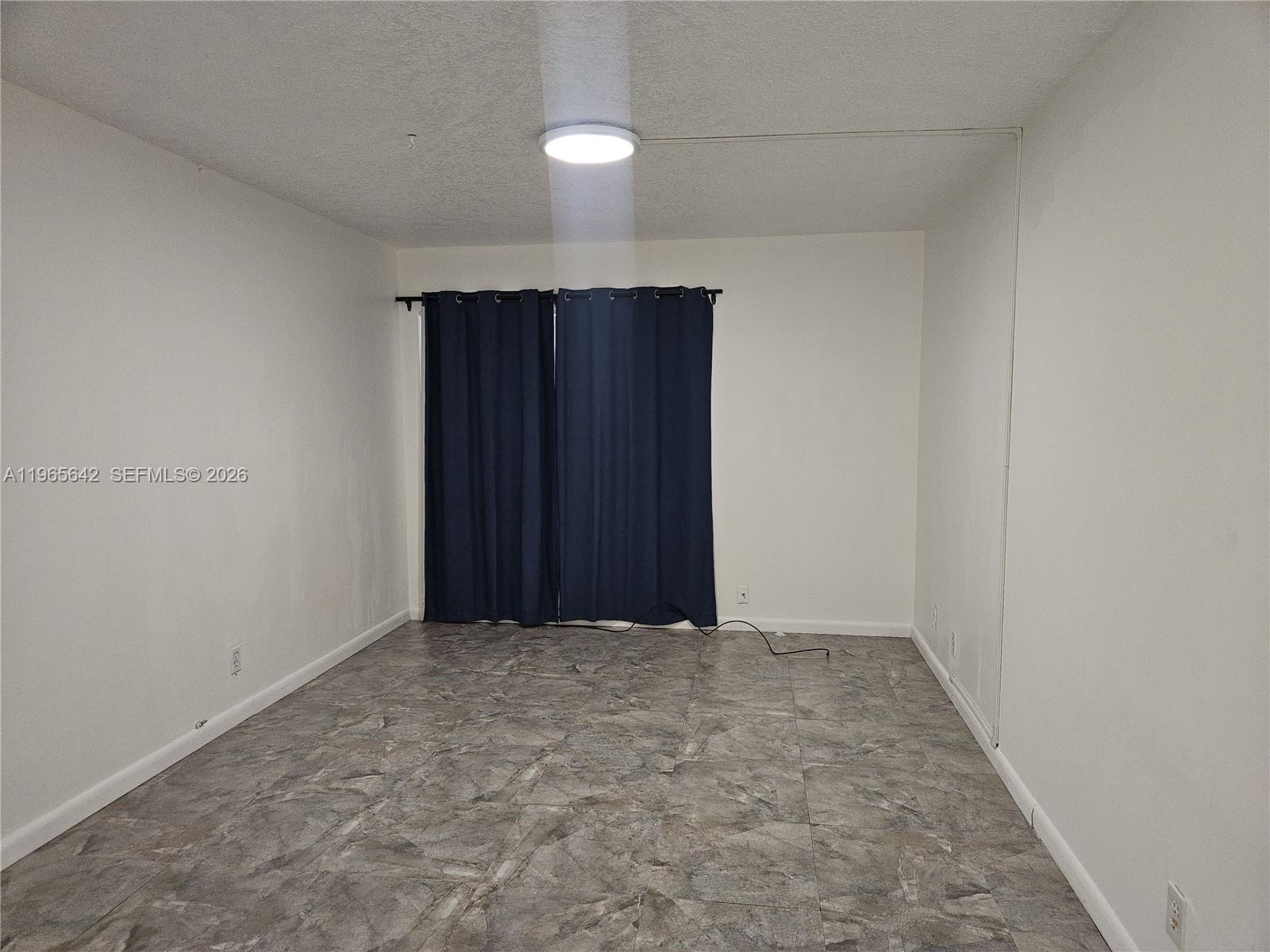 COUNTRYSIDE CONDO - Residential