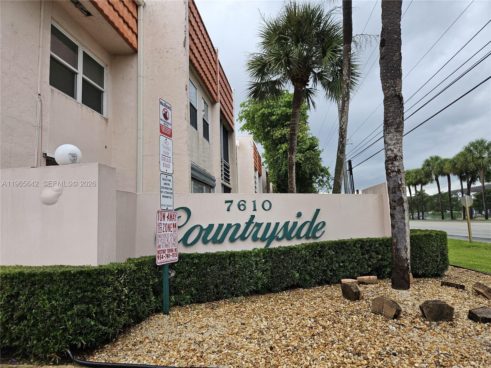 COUNTRYSIDE CONDO - Residential