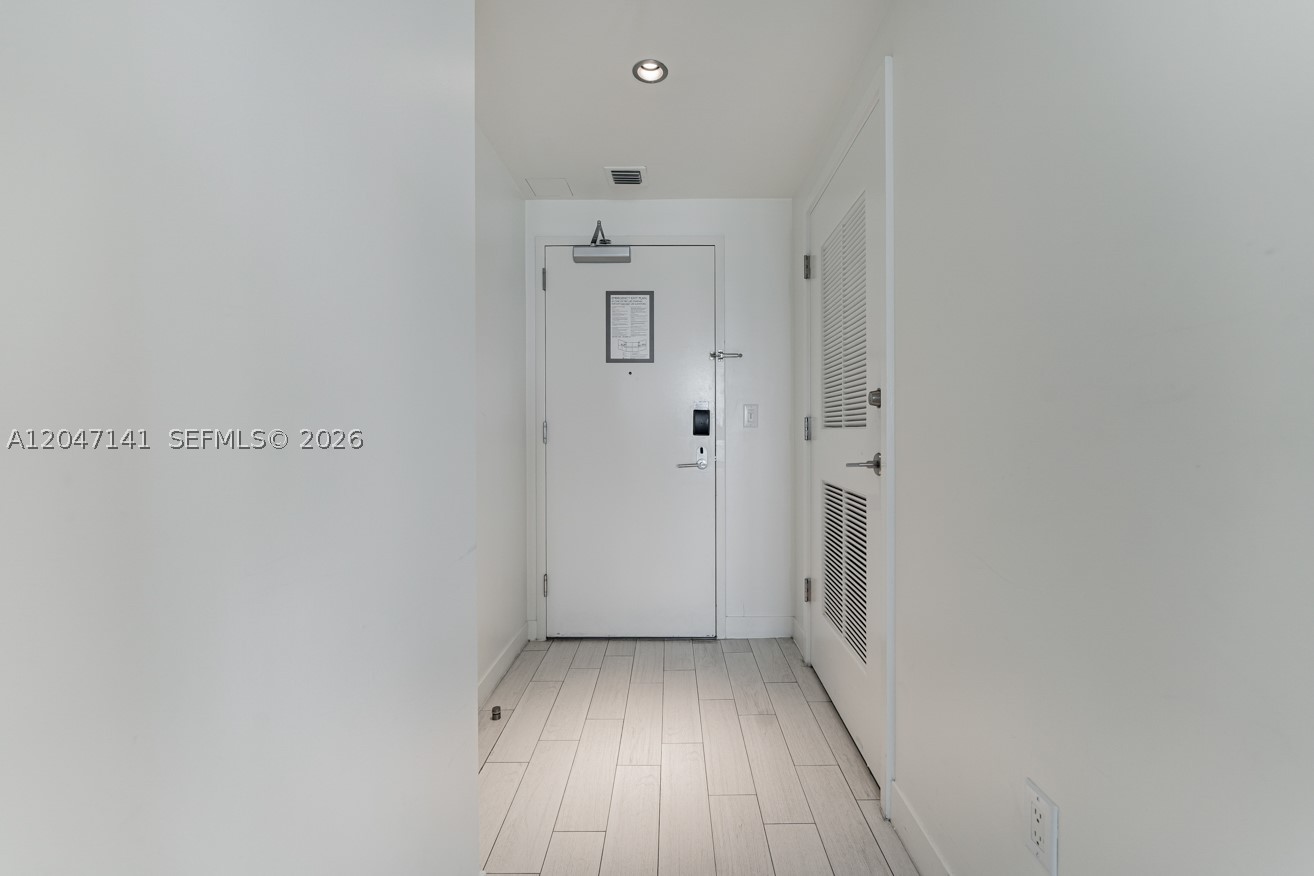 FORT LAUDERDALE RESIDENCE - Residential