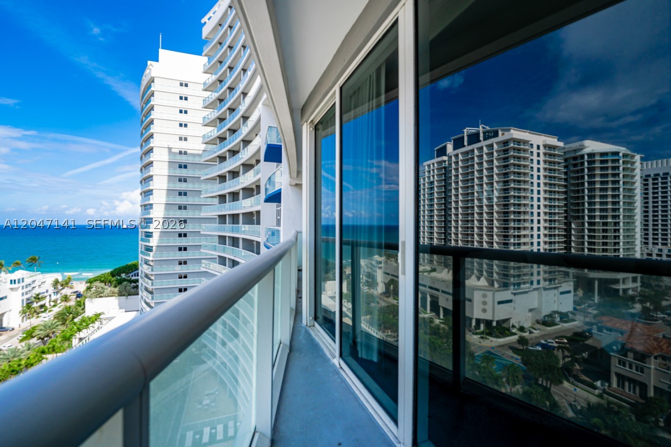 FORT LAUDERDALE RESIDENCE - Residential