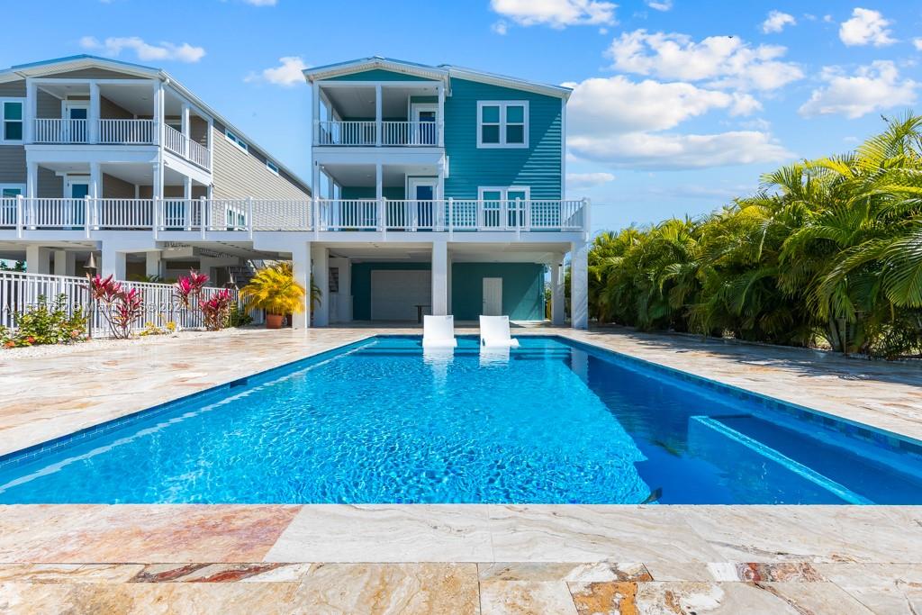 COCO PLUM BEACH (REPLAT O - Residential