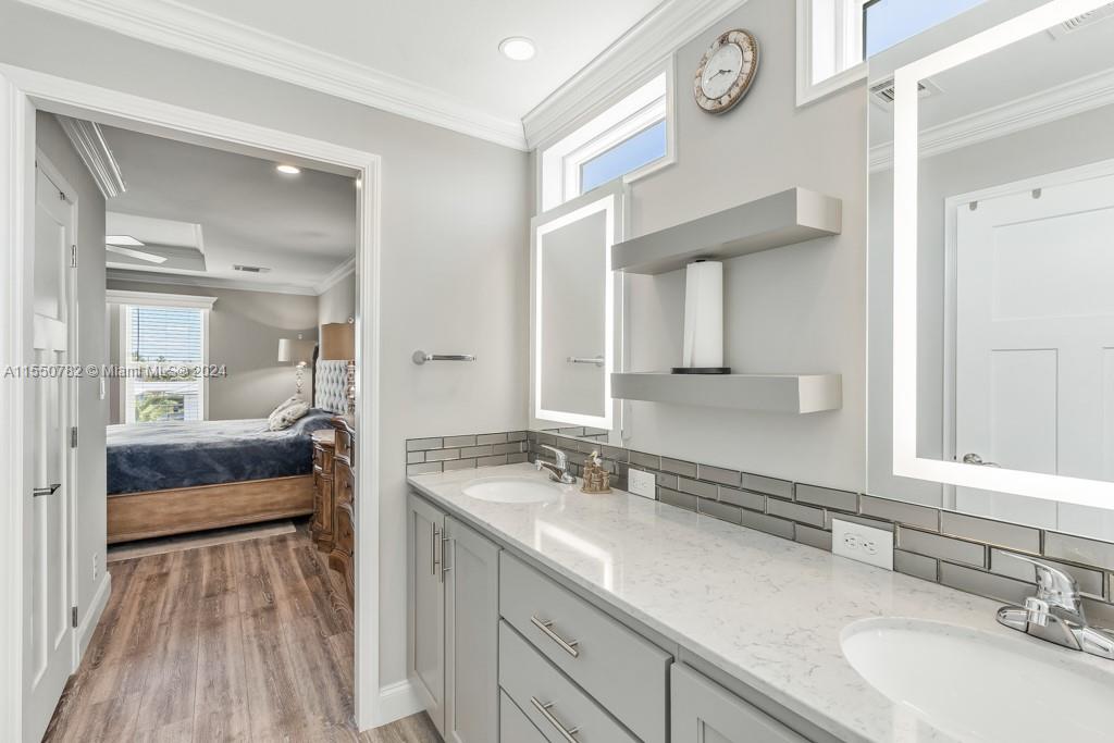 COCO PLUM BEACH (REPLAT O - Residential