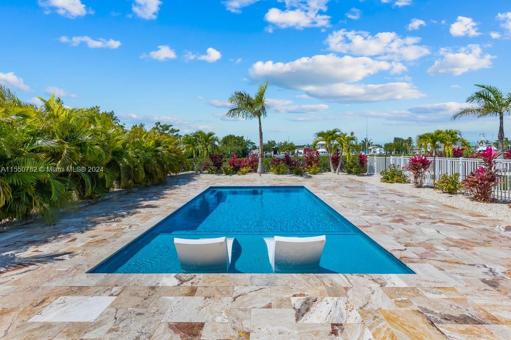 COCO PLUM BEACH (REPLAT O - Residential