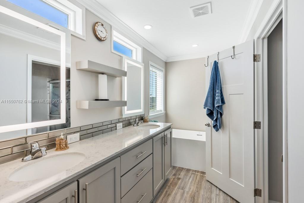COCO PLUM BEACH (REPLAT O - Residential