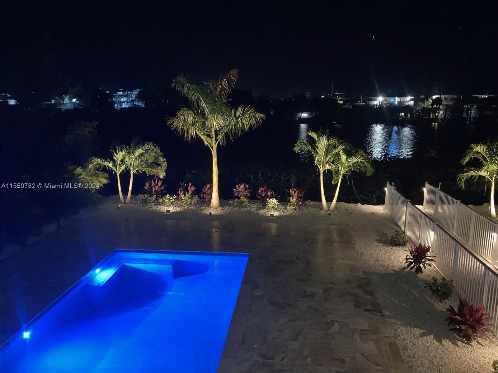 COCO PLUM BEACH (REPLAT O - Residential