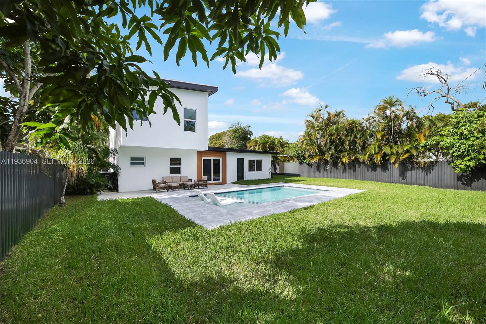 OCEAN BOULEVARD PARK - Residential