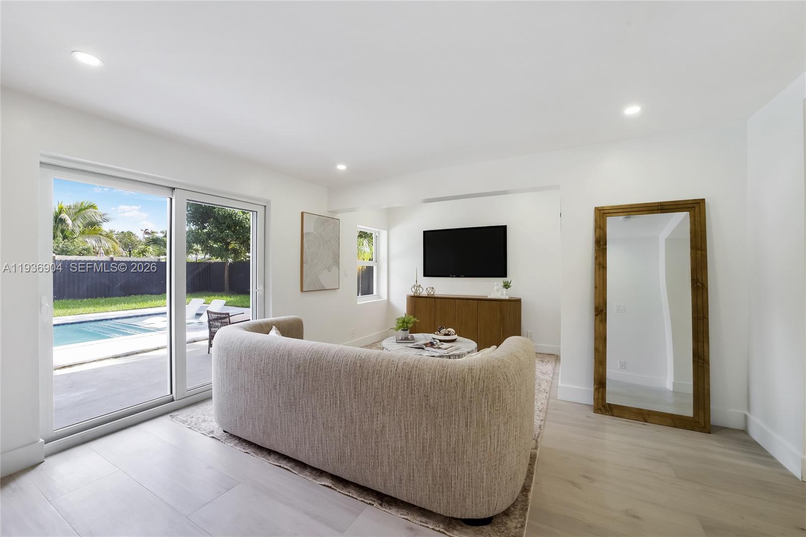 OCEAN BOULEVARD PARK - Residential