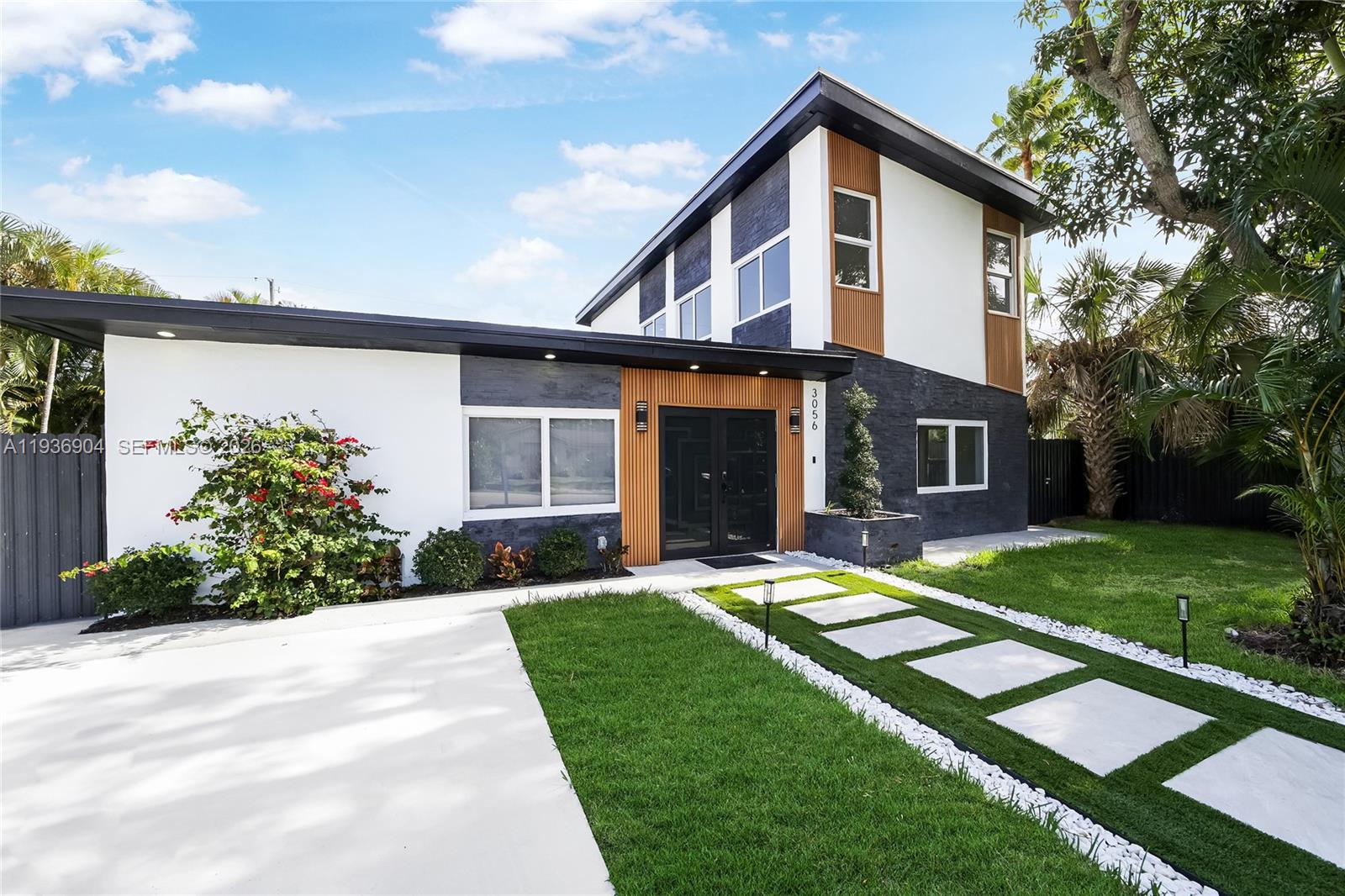 OCEAN BOULEVARD PARK - Residential